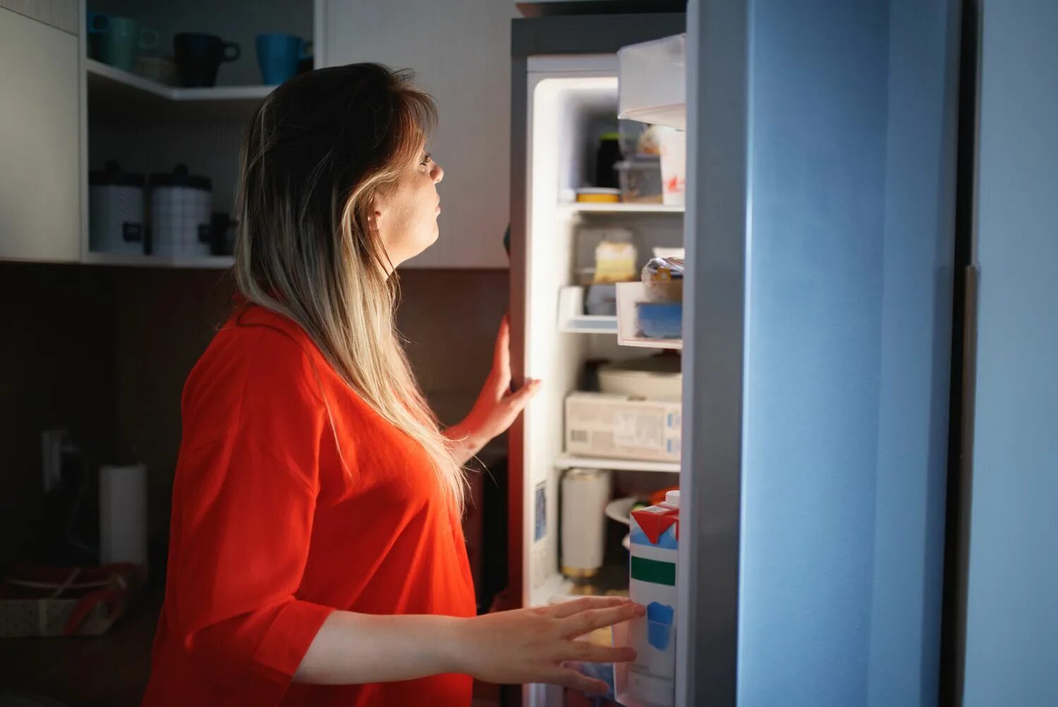 Was bedeutet es, wenn der Kühlschrank nachts laute Klickgeräusche macht?