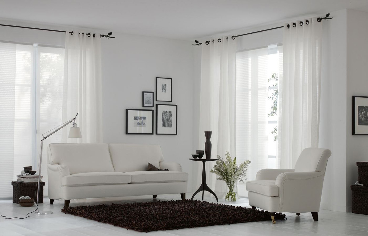 Hausmittel zum Bleichen weißer Vorhänge. Dieser Trick mit einem kohlensäurehaltigen Getränk wird Sie überraschen!