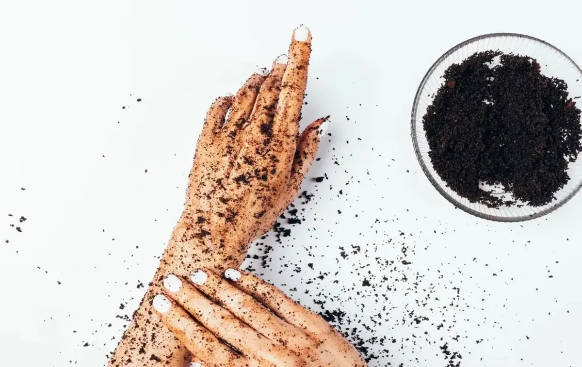 Händewaschen mit Salz und Kaffee: Warum es empfehlenswert ist und wozu es gut ist